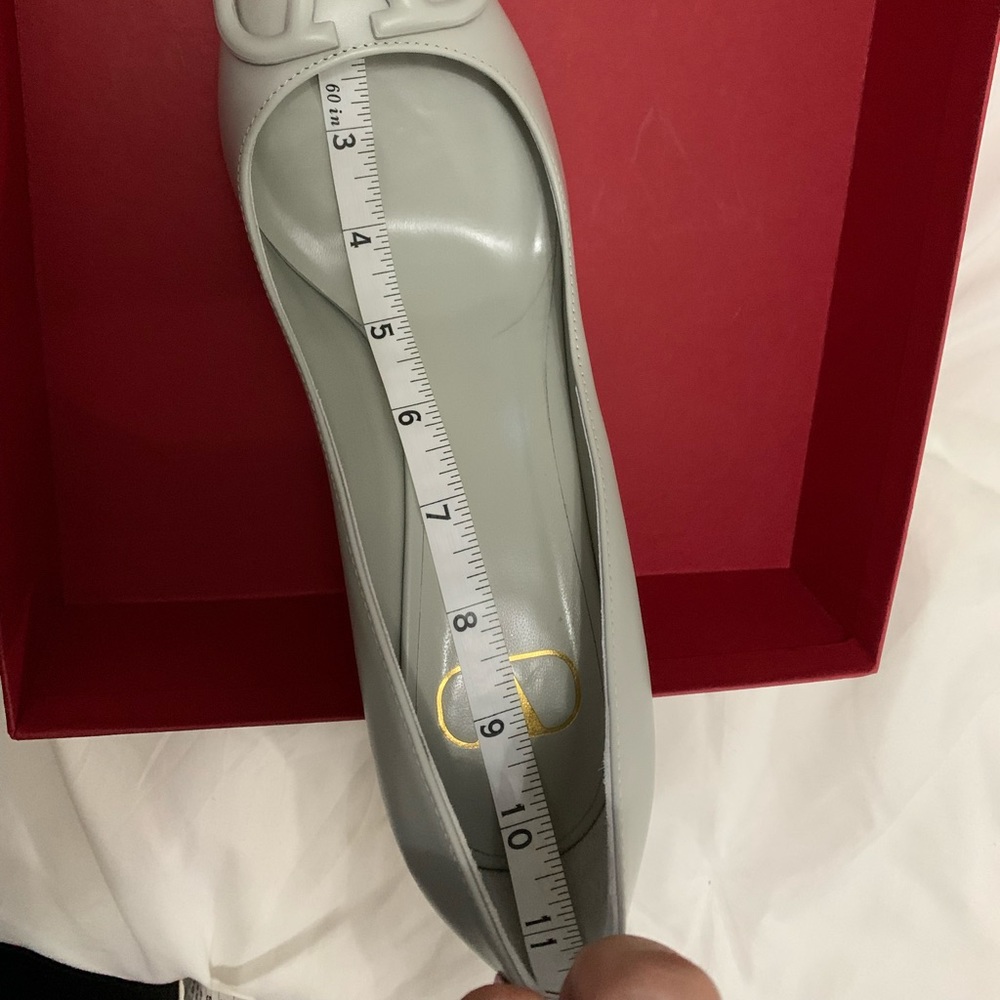 Valentino Grey VLogo Pumps - Picture 10 of 10